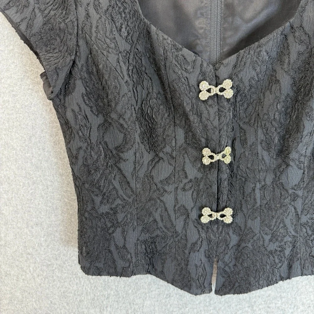 Hampton Nites Vintage 90s Black Lace Silver Brocade Rhinestone Cap Sleeve Blouse - Picture 4 of 14